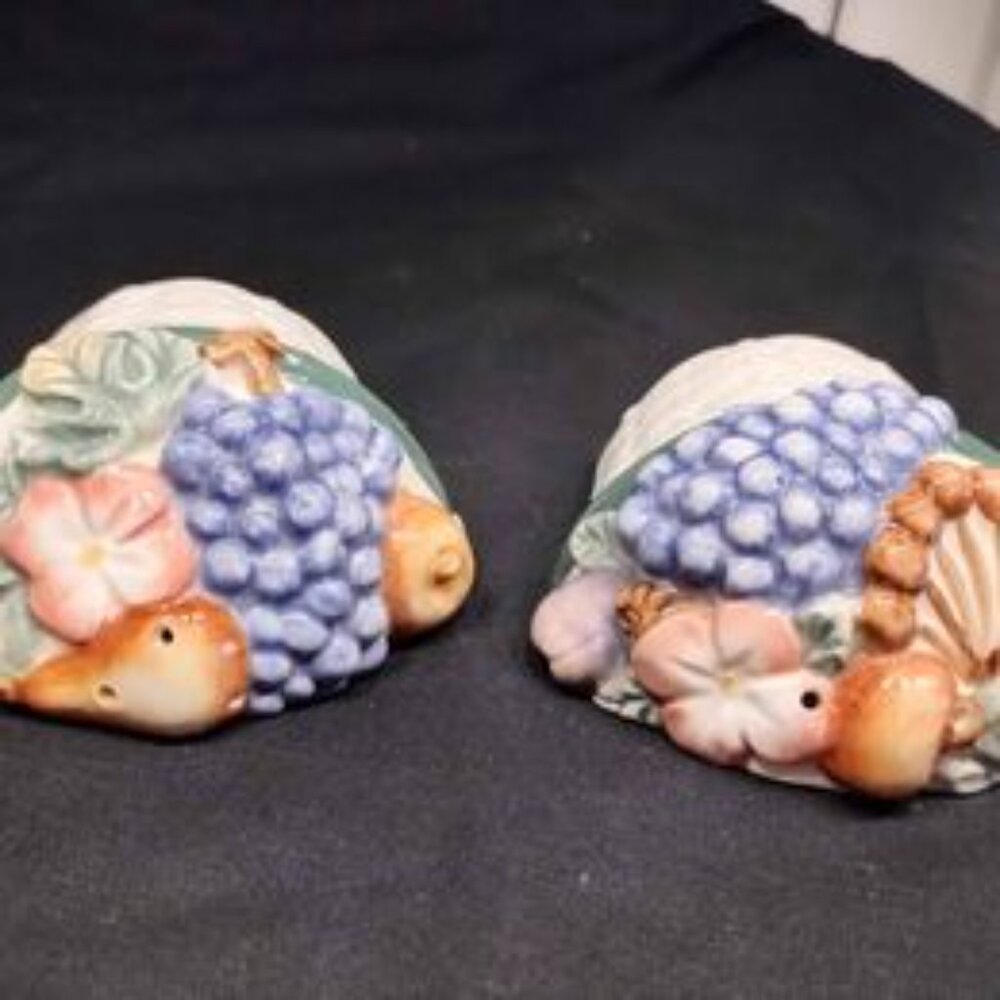 Noritake Epoch Market Day Salt & Pepper Shaker - Picture 4 of 5